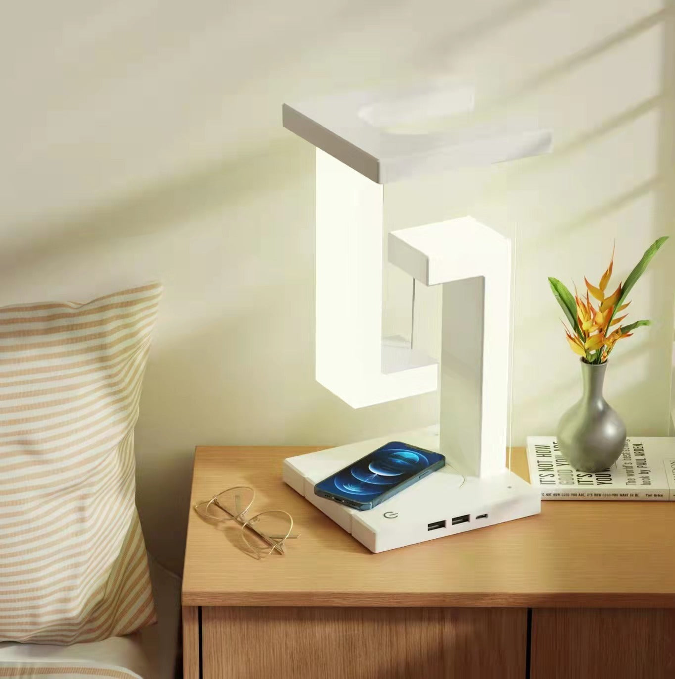 Floating Lamp With Wireless Charging